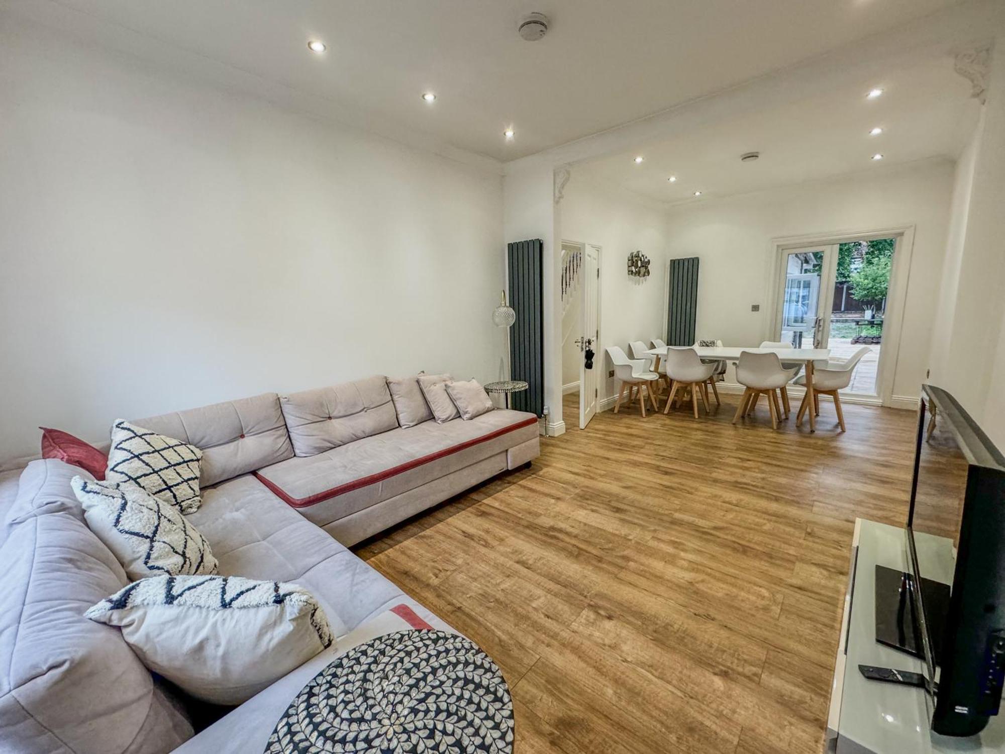 런던 Stratford House 빌라 외부 사진